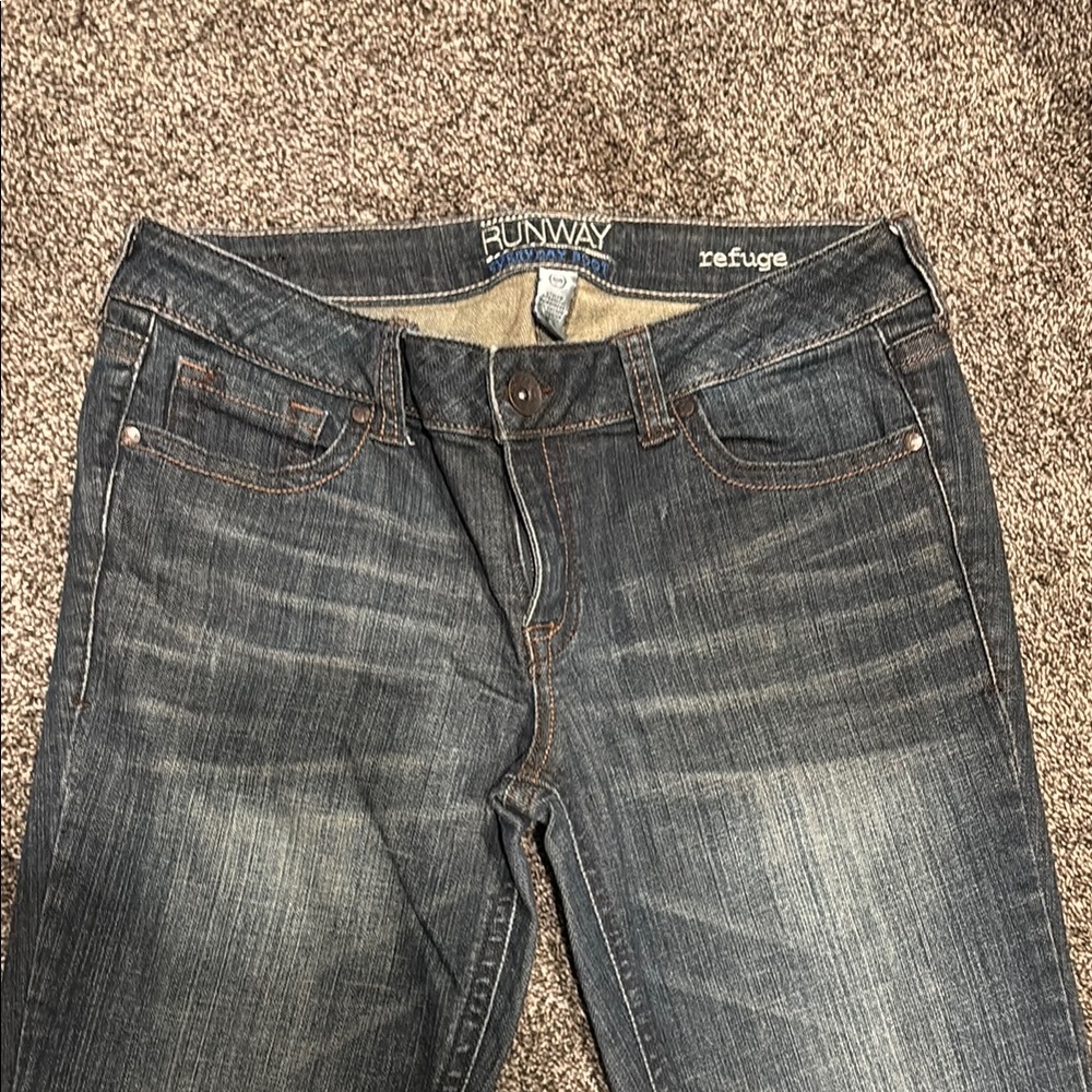Refuge Blue boot cut Jeans with Faded Indigo Design